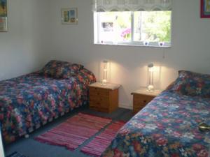 Gästezimmer mit zwei Einzelbetten